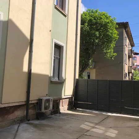 Пространства За Гости Синият Час - Апартамент Little Wing Ruse Exterior photo